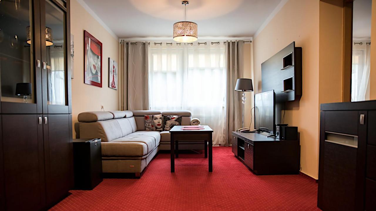 Osrodek Wypoczynkowo Rehabilitacyjny Wlokniarz Hotel Ustka Buitenkant foto