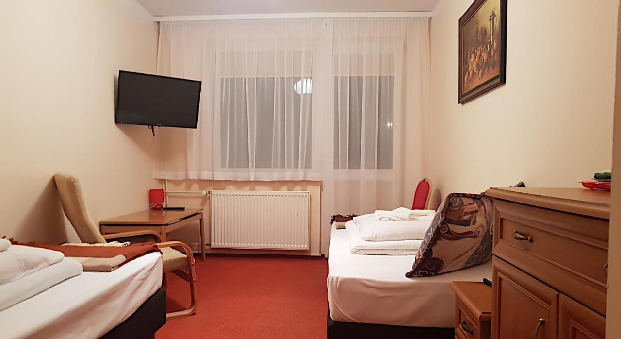 Osrodek Wypoczynkowo Rehabilitacyjny Wlokniarz Hotel Ustka Buitenkant foto